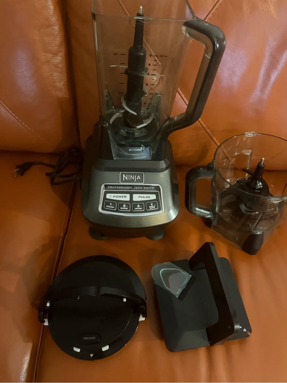 Ninja Compact Blender Base with Two Smoky Green Pitchers